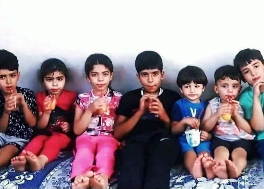Soykırımcı İsrail Doktor Ala Neccar’ın 9 çocuğunu birden katletti! 

Dokuz çocuk! 

Bir anne dokuz çocuğunu birden kaybetti! 

O annenin dediği gibi vallahi bu vahşet karşısında söyleyecek söz bulamıyoruz! 😢