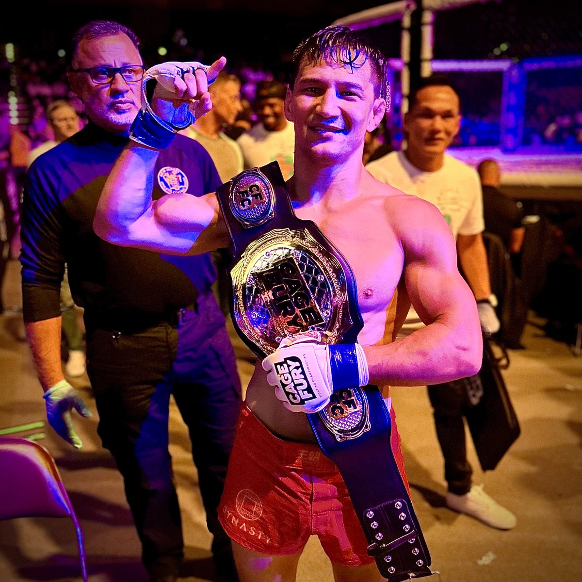 Jake Noecker (@jakenoeckermma) on Twitter photo I don’t have the odds on me, but this has to be one of the biggest upsets in <a href="/CFFCMMA/">Cage Fury Fighting Championships (CFFC)</a> history
Ryan Cafaro gets it done via dominant UD to become the new CFFC FW champ #CFFC142 I don’t have the odds on me, but this has to be one of the biggest upsets in <a href="/CFFCMMA/">Cage Fury Fighting Championships (CFFC)</a> history
Ryan Cafaro gets it done via dominant UD to become the new CFFC FW champ #CFFC142