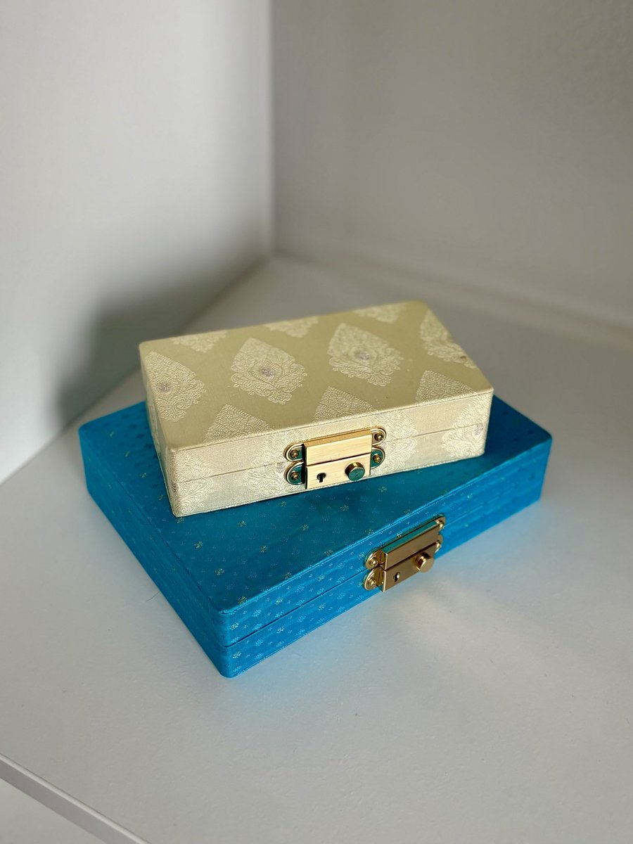 autunn0's tweet image. バングルが入らなかったから、UPALAのジュエリーボックスの大きいのも買ってみた。可愛い。