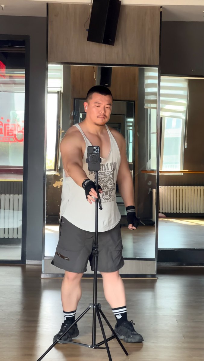 仿佛我在健身[呲牙]