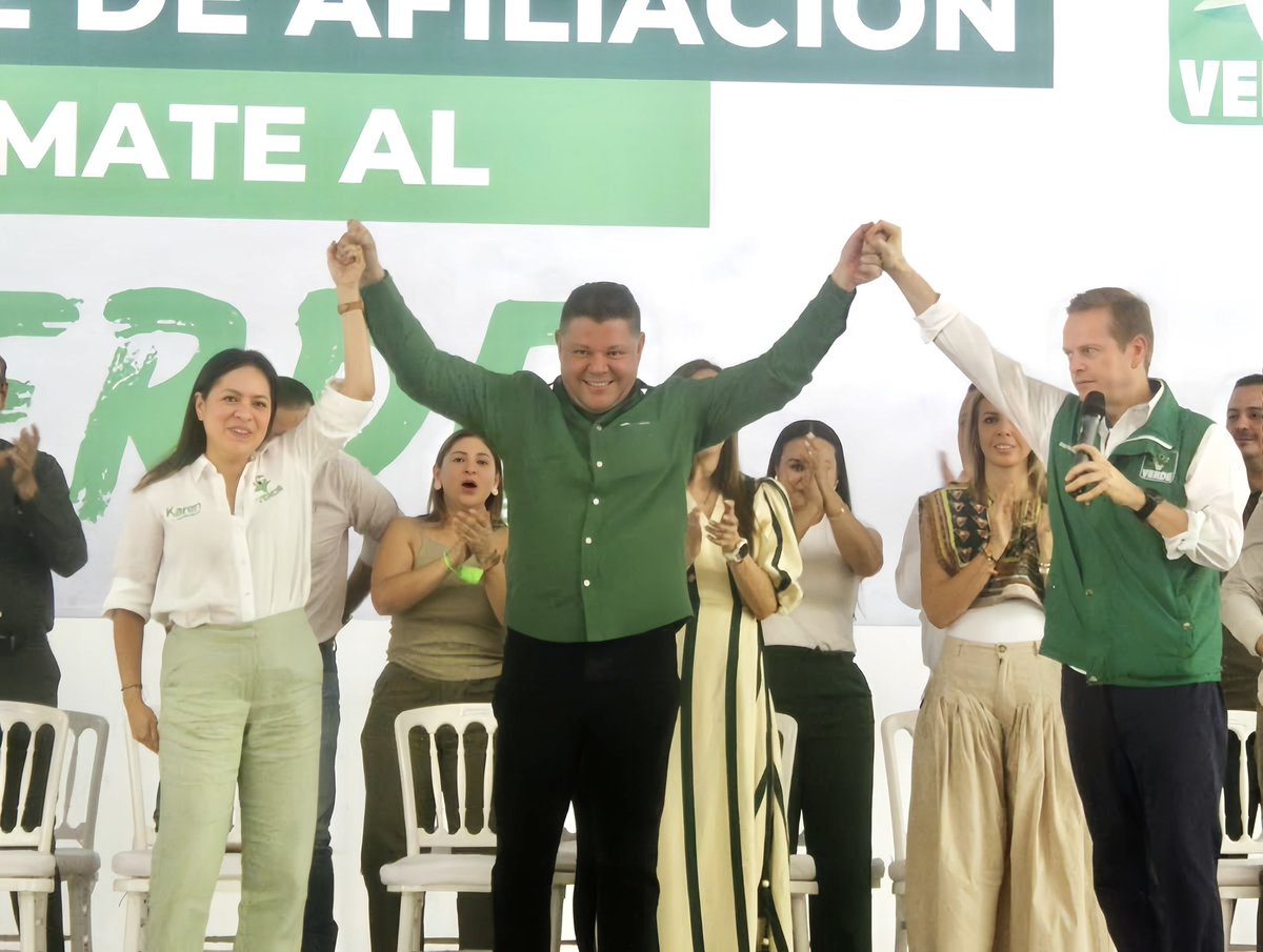 Karen Castrejón Trujillo (@karencastrejont) on Twitter photo 🌿💚 ¡Colima se pinta de verde! 💚🌿
Este 2027, vamos con todo junto a <a href="/Virgiliomend0za/">Virgilio Mendoza Amezcua</a>.
El Partido Verde está más fuerte que nunca, y con tu apoyo, lograremos un futuro lleno de esperanza y oportunidades.
#PartidoVerde #ColimaVerde 🌿💚 ¡Colima se pinta de verde! 💚🌿
Este 2027, vamos con todo junto a <a href="/Virgiliomend0za/">Virgilio Mendoza Amezcua</a>.
El Partido Verde está más fuerte que nunca, y con tu apoyo, lograremos un futuro lleno de esperanza y oportunidades.
#PartidoVerde #ColimaVerde