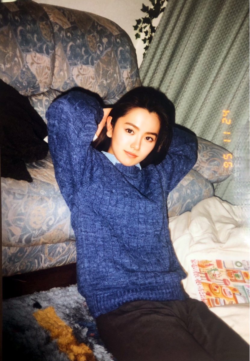 平成7年1995年11月24日24歳 居間でのんびりする私。 #タイムラインを