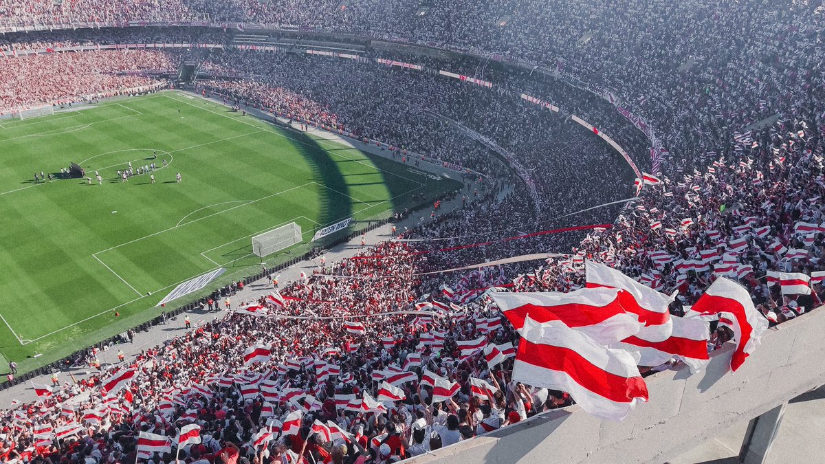 ¡FELICES 124 AÑOS RIVER QUERIDO!

🤍❤️🤍