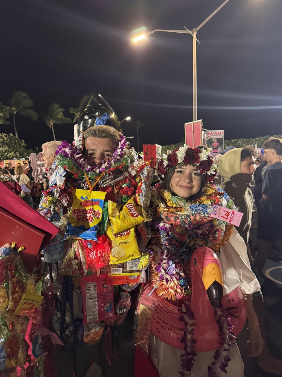 So incredibly overjoyed to be his father.

He was bullied all through school, and all he wanted was to receive a few lei on graduation night

This was after we had taken half of them off, including a special lei from a well known, local musician 

Blessah 🤙❤️