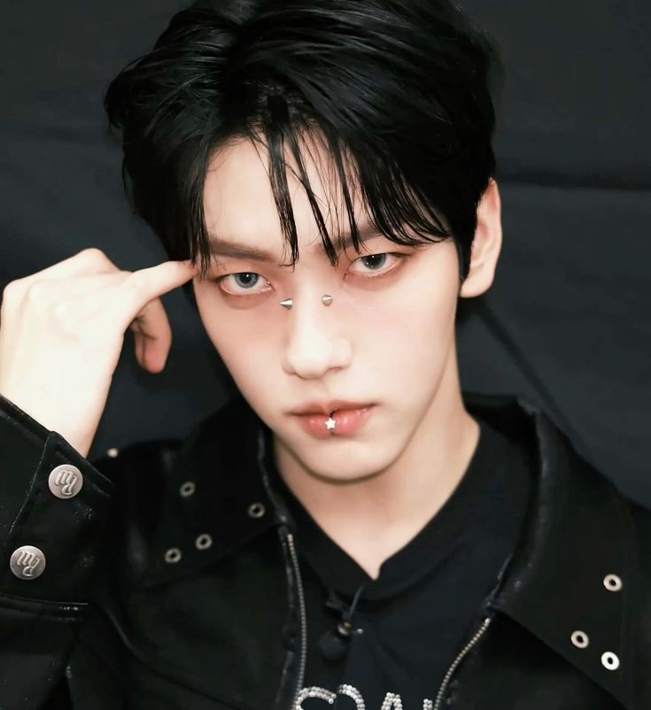 vibe check: rockstar soobin 🤟🏻