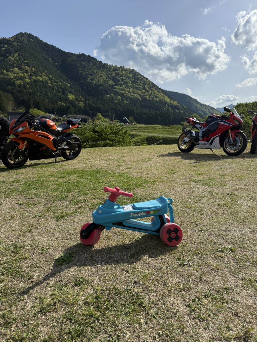 岡山ツーリングしてから身体の調子おかしい
ちっともバイクモチベ上がらんし肩と腰バキバキやし
そもそもセントリで700キロも下道走るもんちゃうねんな
しんどいけど友達には会いたいな〜