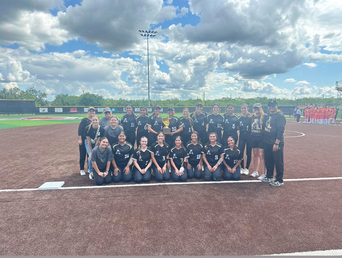 Cory McIntyre tweet media