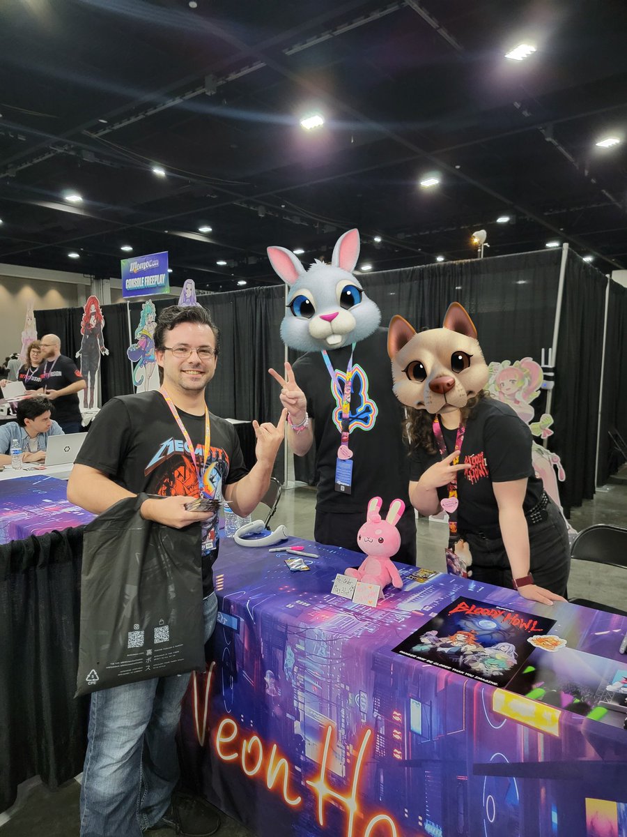 Raeal The Protogen (@raealtheproto) on Twitter photo Got to meet some of my favorite people this year thanks to <a href="/KineticFusionGG/">Kinetic Fusion</a>
Thanks for an awesome momocon! Got to meet some of my favorite people this year thanks to <a href="/KineticFusionGG/">Kinetic Fusion</a>
Thanks for an awesome momocon!