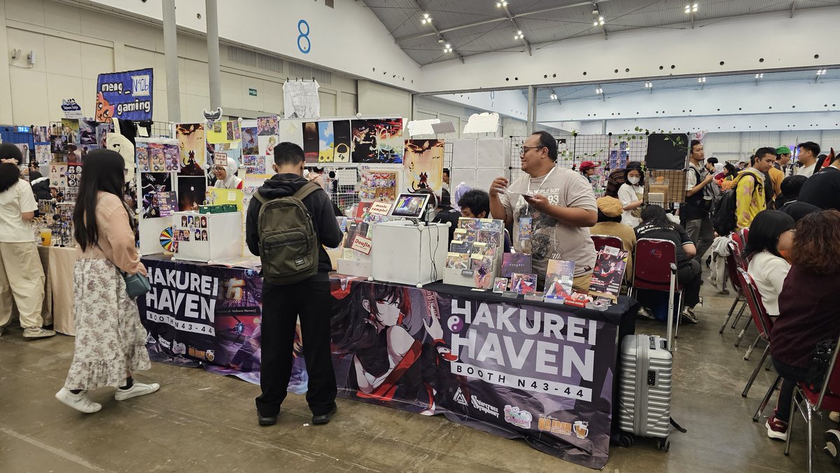 Alter_Synth's tweet image. We're in for Day 2 of Comifuro XX!
Get your favorite Touhou goods at Hakurei Haven N43-N44!