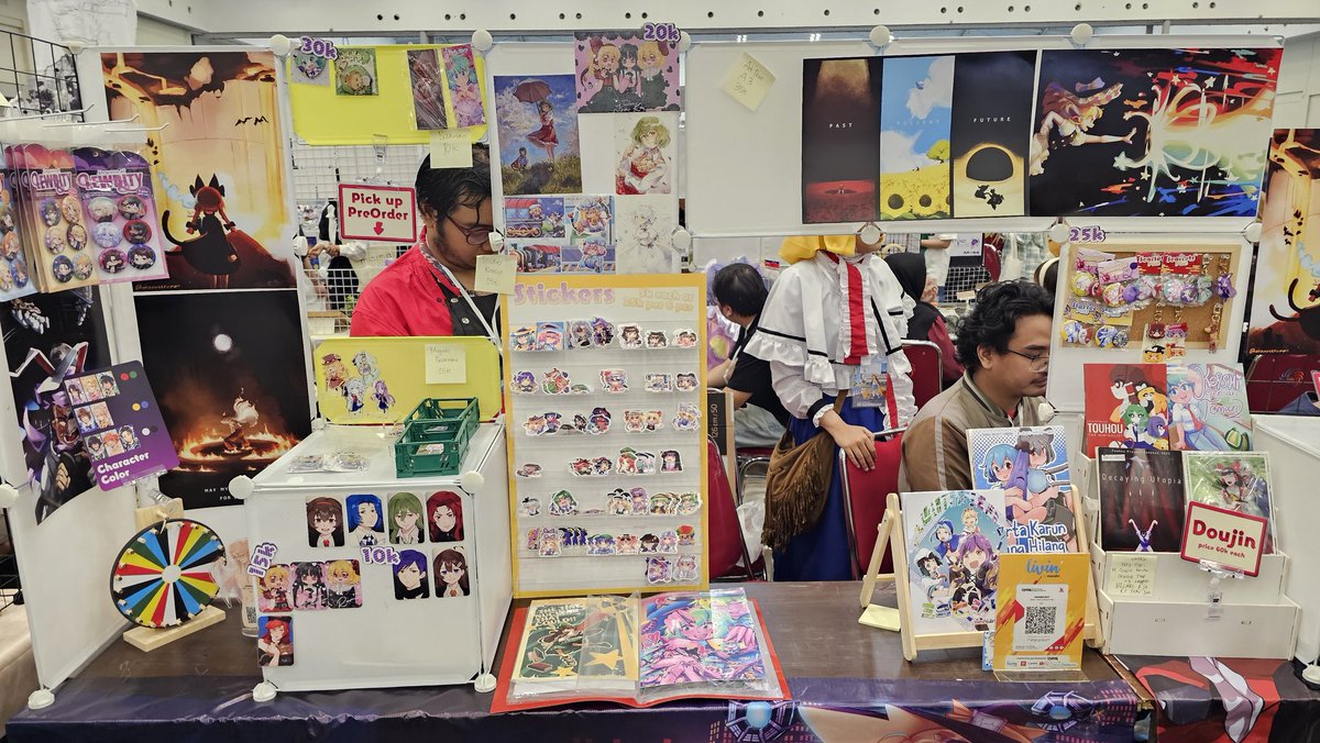 Alter_Synth's tweet image. We're in for Day 2 of Comifuro XX!
Get your favorite Touhou goods at Hakurei Haven N43-N44!