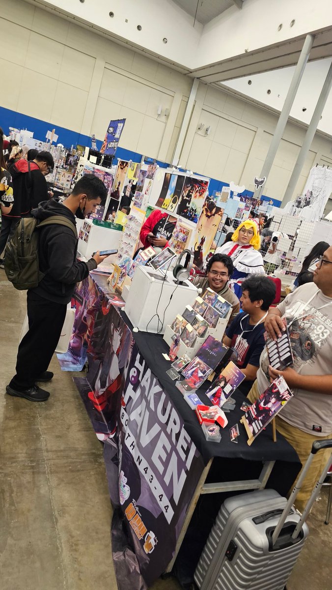 Alter_Synth's tweet image. We're in for Day 2 of Comifuro XX!
Get your favorite Touhou goods at Hakurei Haven N43-N44!