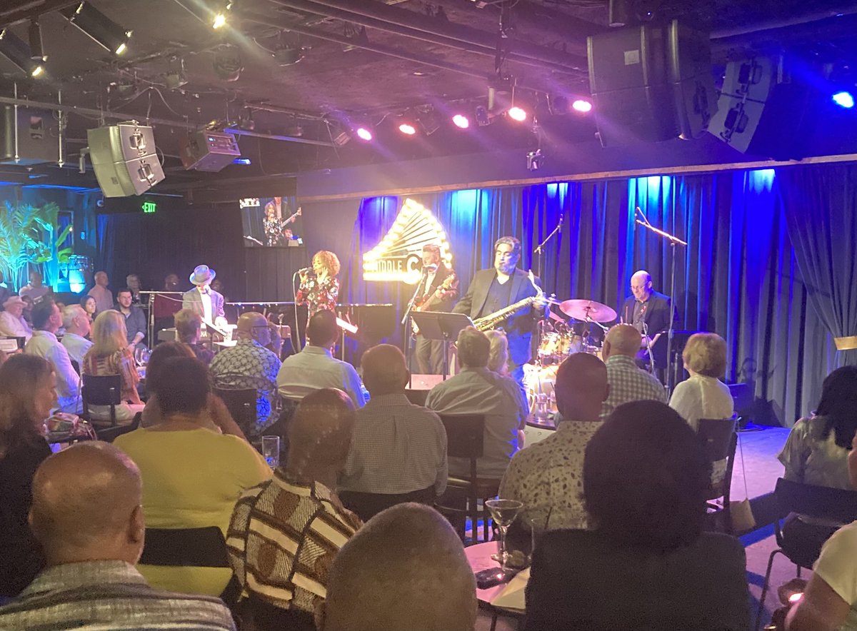 bobszy's tweet image. Noel and Maria & friends at Middle C. @middlecjazz noelandmarialive.com