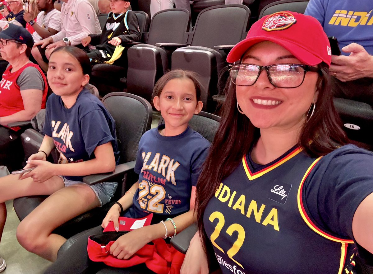 Vanessa Wander tweet media