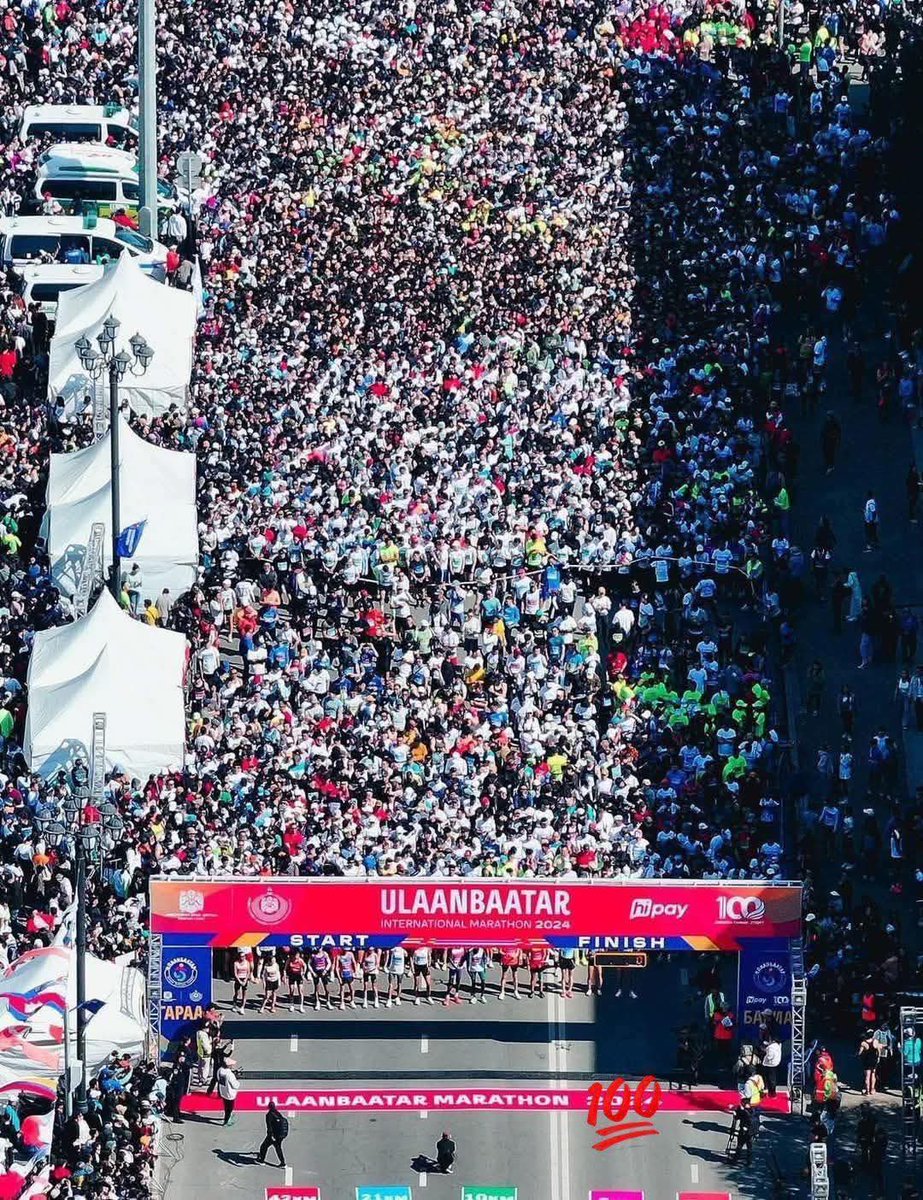 #Марафон- д байдгаараа гоёод очицгооно , мисс, мистерийн тэмцээн үү ямар? Үнэн юмтай гарууд шүү,, эд нар...

Хөлс баас шээсээ шавхаж гүйх болохоос, гоё ганганаа харуулах гэсэн юм бх ёсгүй, #улаанбаатармарафон2025