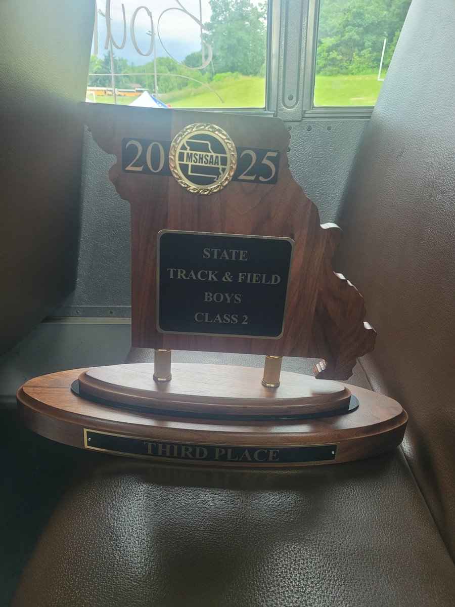 JHS Blue Jays Track and Field (@bluejaystrack) on Twitter photo The boys team makes school history by earning their 3rd place finish at state! Great job gentlemen. You've had a great season!
<a href="/R7Activities/">R7 Activities</a> The boys team makes school history by earning their 3rd place finish at state! Great job gentlemen. You've had a great season!
<a href="/R7Activities/">R7 Activities</a>