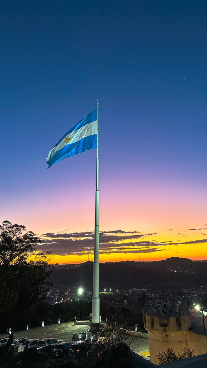 Tirados de bandera estamos 🇦🇷♥️