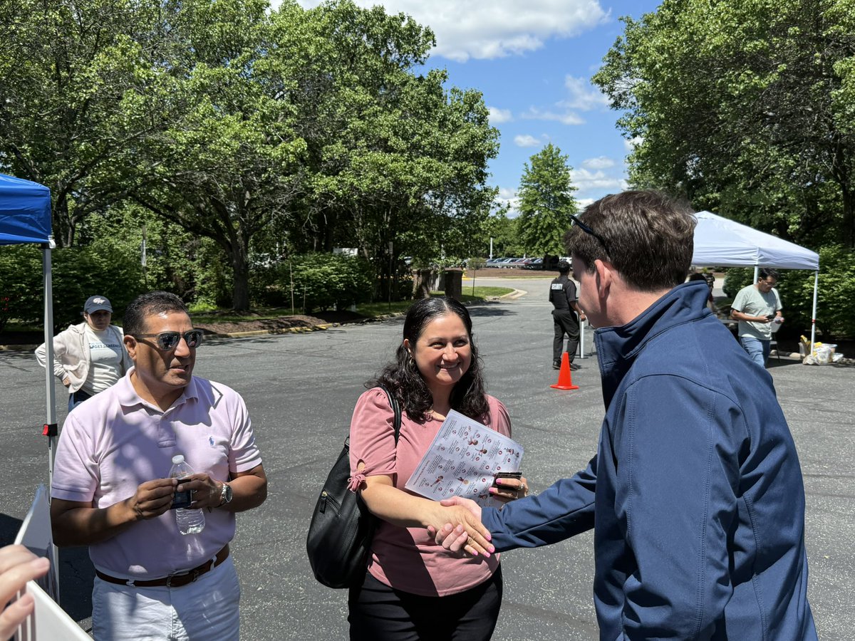 JeremyMcPike's tweet image. Wonderful day at CASA’s Spring Festival! My team and I loved talking with constituents, sharing resources, and celebrating our vibrant community.
Thank you to CASA for organizing such a great event that brings our neighbors together!
