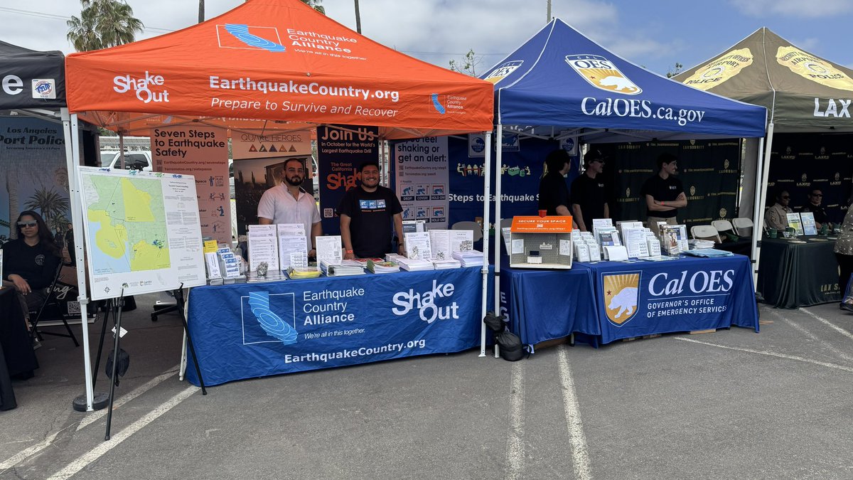ECA's tweet image. We’re at #LAFleetWeek2025 with @Cal_OES - sharing #earthquake and #tsunami guidance from EarthquakeCountry.org, earthquake.ca.gov, and TsunamiZone.org!@SCEC @FEMA