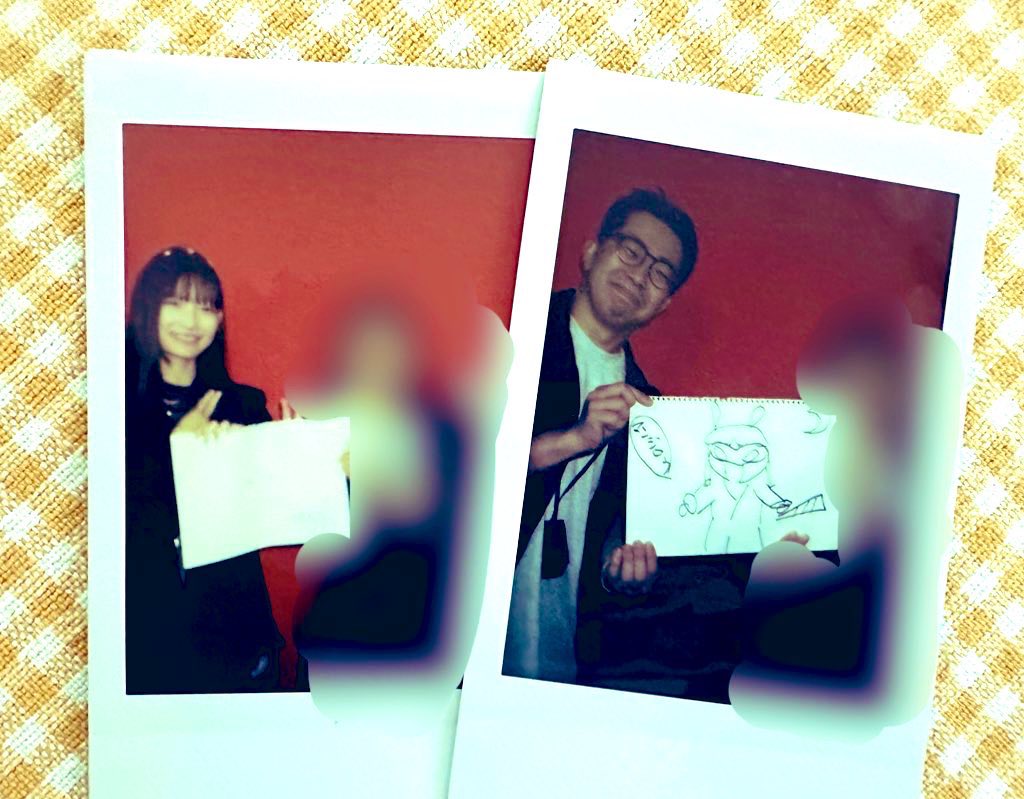 yuuyua12's tweet photo. すみません。お名前打ち間違いがありましたので、再掲。
1部と2部でそれぞれじゃんけん大会でいただいたサタPさんとマンジロウさんの絵✨
めっちゃ嬉しい!運使い果たしたかも。
#繁忙期大反省会
#AHKStudio https://t.co/lKV0RBIHSd