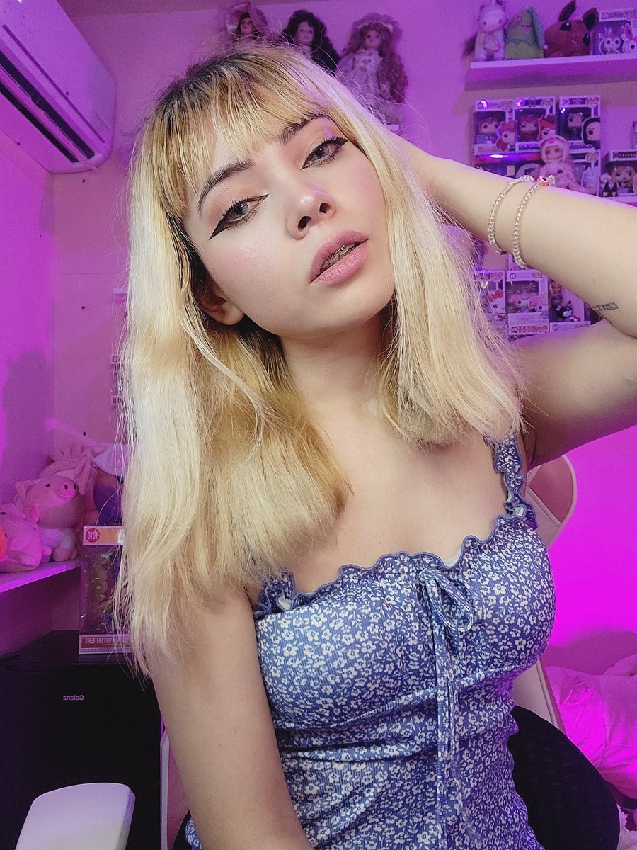 Laykaplay02's tweet photo. Quítame las ganas y  besame ya. ✨️❤️‍🔥 https://t.co/r3WfMS1jky