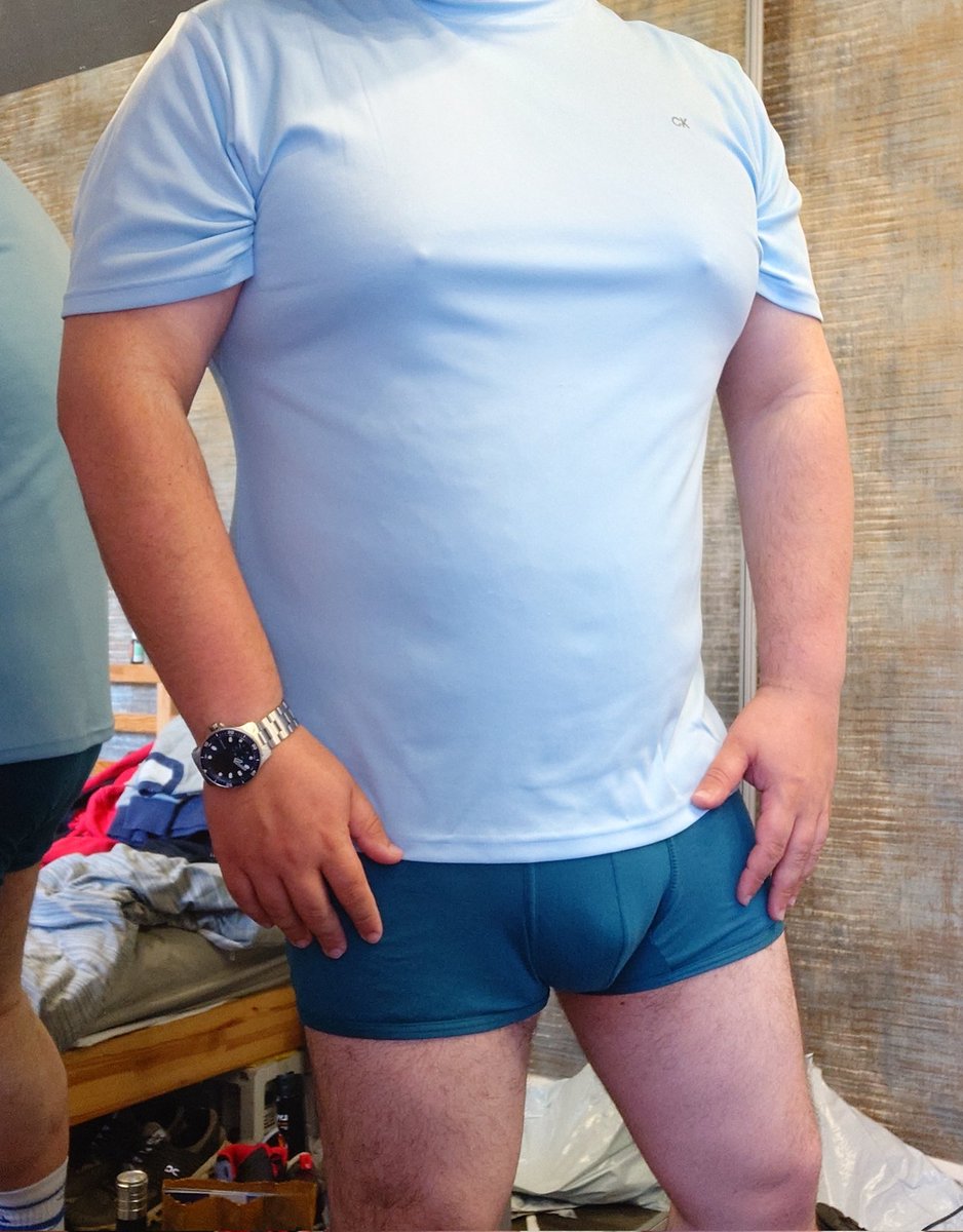 CurwenSimon's tweet photo. #ootd 2018 #hyperblue #nike #airmaxtn over #whitenike #socks

#calvinkleinjeans over #CalvinKlein #trunks and all topped off with a #calvinklein #tshirt https://t.co/VVo0tzZ8jY