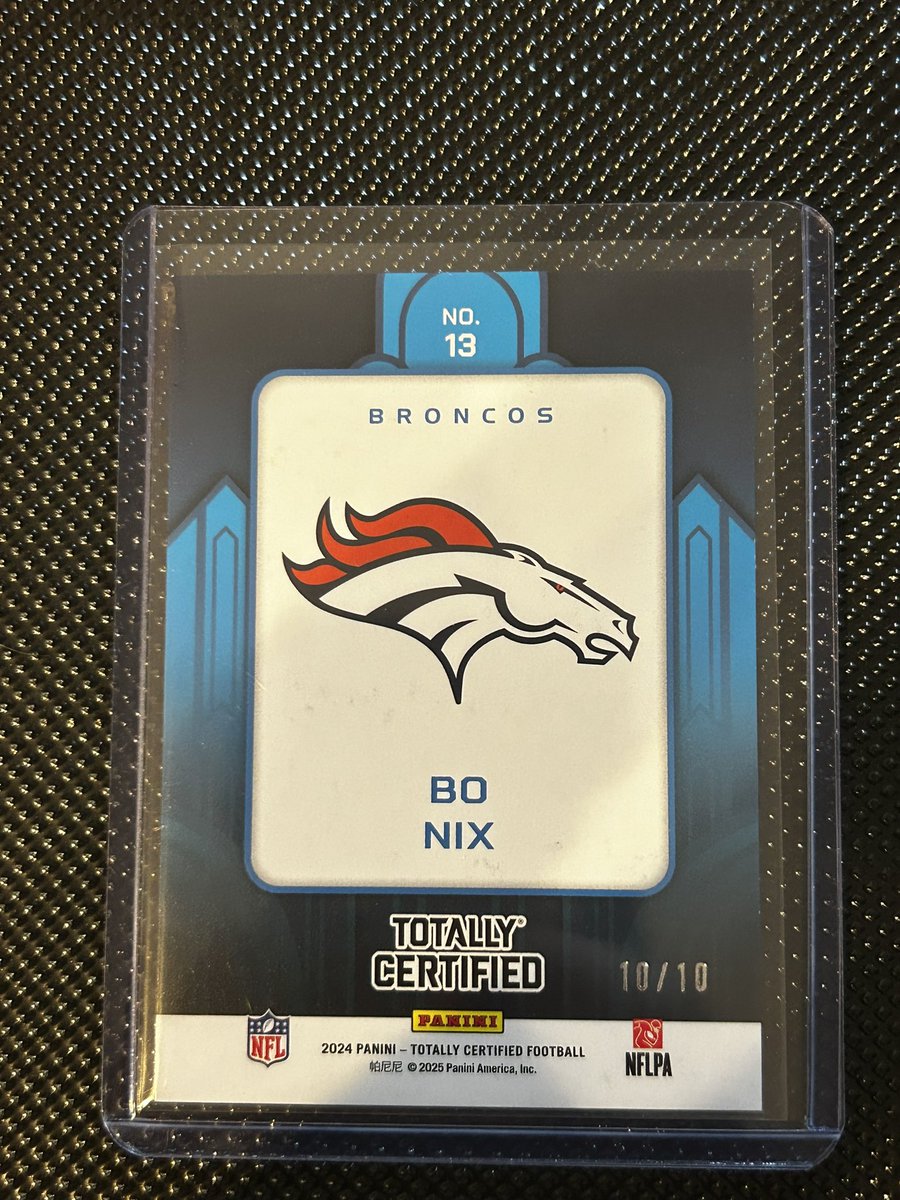 2brotherscards_'s tweet photo. @rferg_3 @CardPurchaser Fire 🔥🔥 I had this Bo Nix /10 in mine! https://t.co/MfnLxzYezS