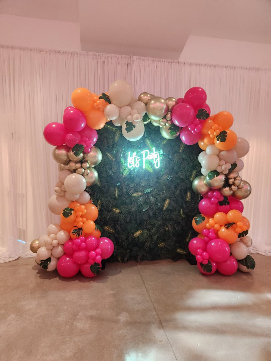 Prom 2025 is here! <a href="/LauraH1431/">Laura Hunter</a> <a href="/TraWalker3/">Tracey Walker</a> <a href="/SpringISD_Super/">Dr. Lupita Hinojosa</a>