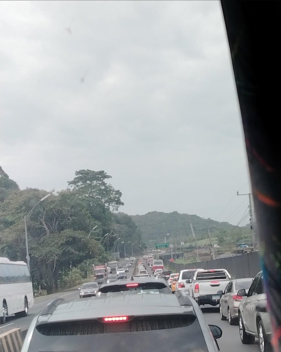Arraijan Reporta (@arraijanreporta) on Twitter photo Esta mañana nuevamente un grupo de ciclistas sin escoltas ni seguridad afecto a miles de personas de Panamá Oeste que se dirigian a sus trabajos, HASTA CUANDO? <a href="/Mayer/">Mayer Mizrachi</a> <a href="/JoseRaulMulino/">José Raúl Mulino</a> <a href="/AlvaroAlvaradoC/">Alvaro Alvarado - Noticias 180 Minutos/ Sin Rodeos</a> <a href="/ATTTPanama/">Autoridad del Tránsito</a> <a href="/frobinsonpty/">Franklyn Robinson</a> <a href="/juancanavarro/">Juan Carlos Navarro</a> <a href="/TReporta/">Telemetro Reporta</a> <a href="/tvnnoticias/">TVN Noticias</a> <a href="/Stefanypenalba/">STEFANY DAYAN PEÑALBA</a> Esta mañana nuevamente un grupo de ciclistas sin escoltas ni seguridad afecto a miles de personas de Panamá Oeste que se dirigian a sus trabajos, HASTA CUANDO? <a href="/Mayer/">Mayer Mizrachi</a> <a href="/JoseRaulMulino/">José Raúl Mulino</a> <a href="/AlvaroAlvaradoC/">Alvaro Alvarado - Noticias 180 Minutos/ Sin Rodeos</a> <a href="/ATTTPanama/">Autoridad del Tránsito</a> <a href="/frobinsonpty/">Franklyn Robinson</a> <a href="/juancanavarro/">Juan Carlos Navarro</a> <a href="/TReporta/">Telemetro Reporta</a> <a href="/tvnnoticias/">TVN Noticias</a> <a href="/Stefanypenalba/">STEFANY DAYAN PEÑALBA</a>