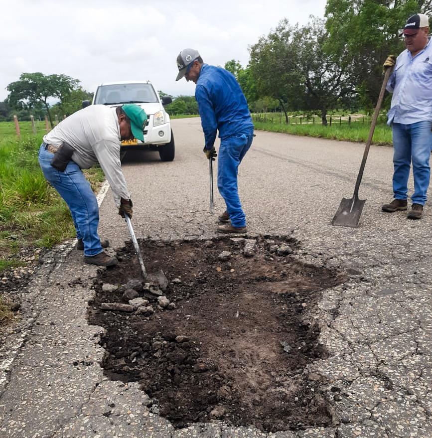 LaPoderosaFMM's tweet image. Intervienen puntos críticos de la vía #Pore – #Trinidad.

lavozdeyopal.co/intervienen-pu…