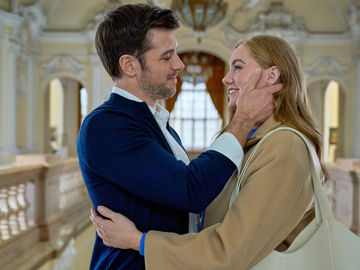 Hallmark Channel tweet media