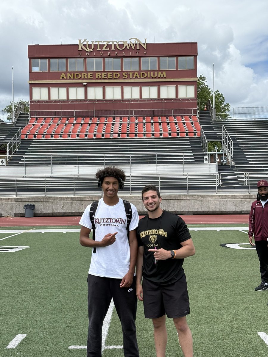 I had a great day playing safety today at Kutztown University. Had a great opportunity to meet DB coach <a href="/CoachWinicov/">Gordon Winicov</a> Thank you for the great experience today. Go Bears!
<a href="/KUHC_Clements/">Jim Clements</a> <a href="/CoachTaylor_OL/">Pat Taylor</a> <a href="/Coach_B_XXVII/">Lionel Bolen</a> <a href="/Fowlkes41/">Coach Fowlkes</a> <a href="/CoachJoeDelaney/">Joe Delaney</a> <a href="/ryandelaney29/">Ryan Delaney</a> <a href="/DaveDawson4/">Dave Dawson</a>