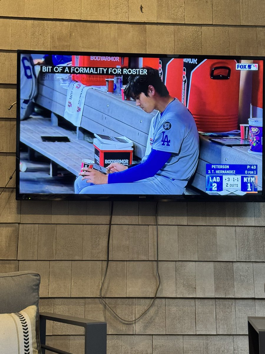 Robousc's tweet image. Cooking up a same game parlay for western conf finals tonight.