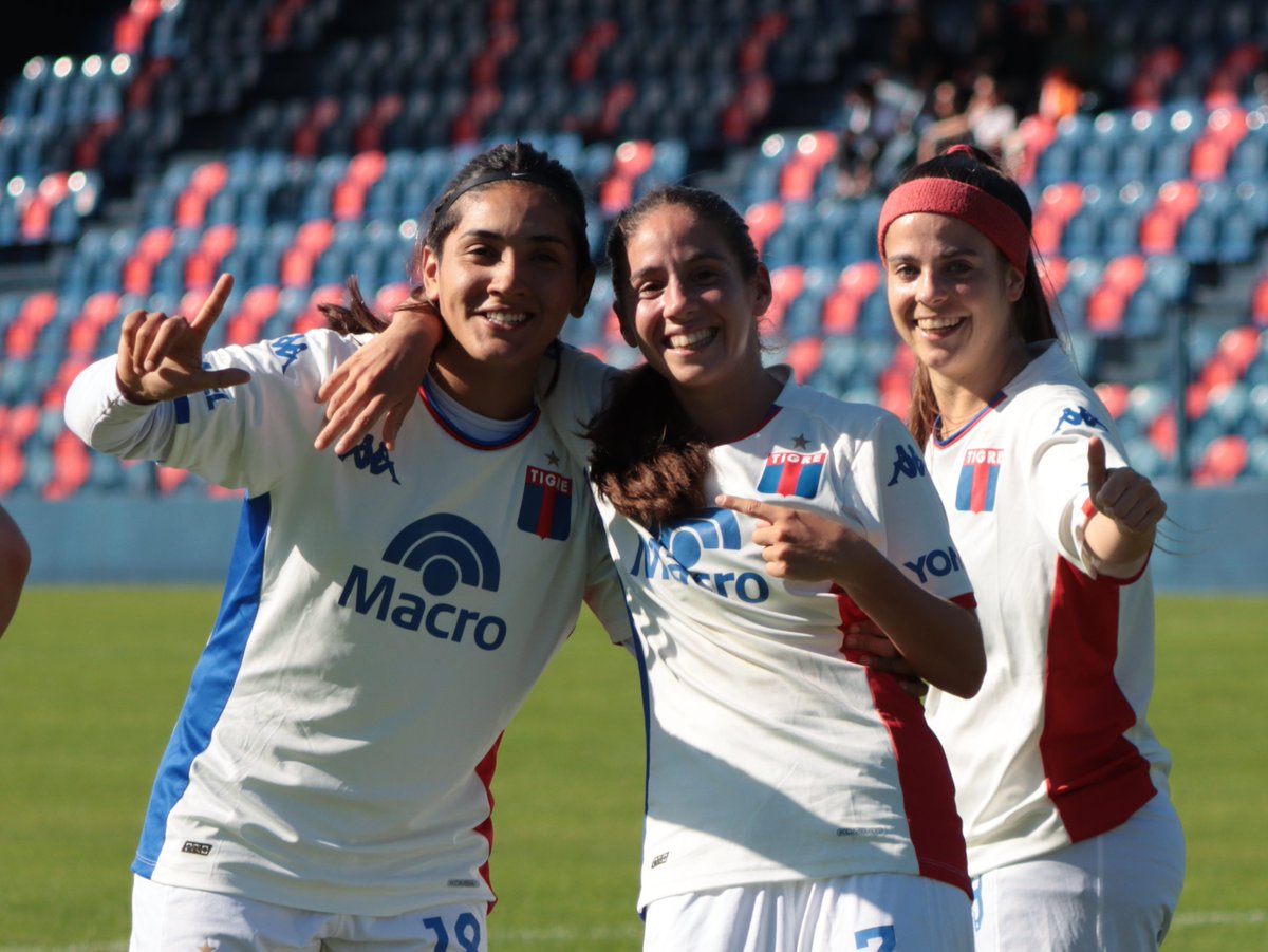 catigrefemenino's tweet photo. ¡Gritos del gol y festejos de las Matadoras! 🗣️🐯 https://t.co/o0gB4lepGM