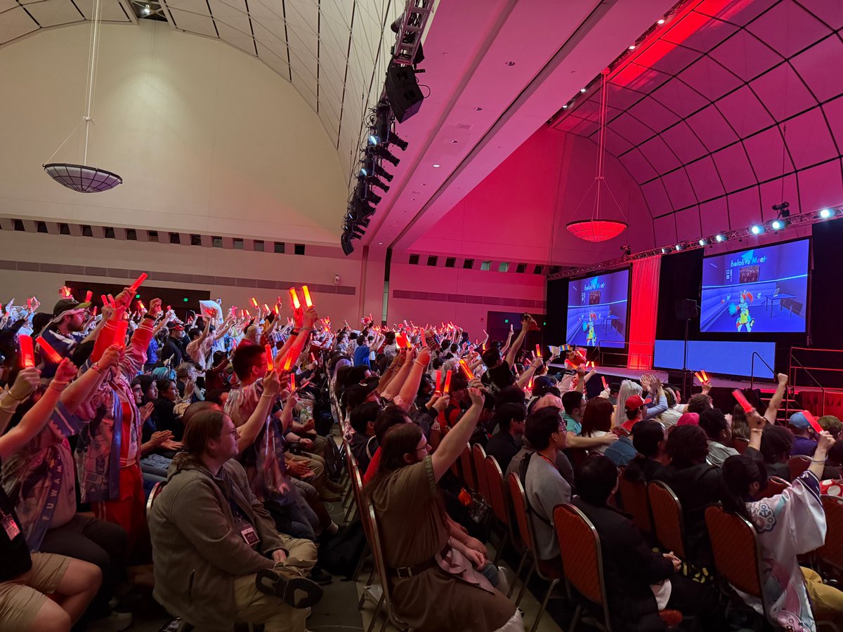 THANK YOU FOR HAVING ME #AnimeBoston2025 !!!

RAT WAS SO NERVOUS BUT I HOPE YOU ENJOYED THE SHOW!! 
10/10 setlist if I do say so myself...

LOVE YOU GUYS!! ❤️
#hololiveMeet