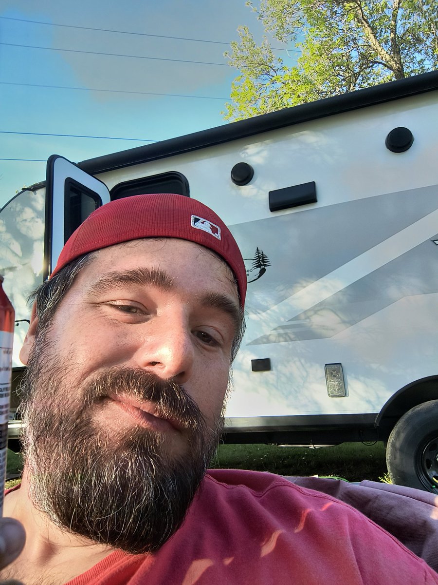 53Vander's tweet image. Checking in from Winnipeg, camping with a cold beer and beautiful weather, got @DougPlagens on the Bluetooth speakers behind me via the NHL app. The whole campground can listen alongside me 😎🍻 

Go Cats!!!!
#TimeToHunt    
#WorldFamousFormerTwitterSegment