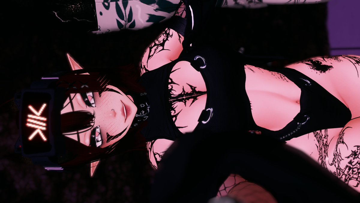 Saicovtt's tweet image. Guh unrelated I got face tracking! But the set up makes my brain explode :3