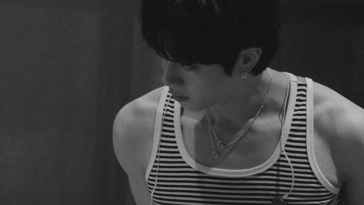 da série: jin ou jungkook?