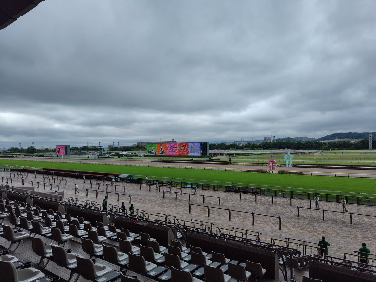 umedayoko's tweet photo. オークスデー!楽しんでいきましょう。
#東京競馬場
#tokyoracecourse
#優駿牝馬
#オークス
#G1 https://t.co/upBPqArulh