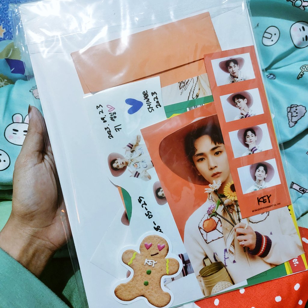 zvr_lock's tweet photo. Printilan season greeting, Key set
🩵SG 2023, take all 50k
🩵SG 2024, take all 40k

I can't provide bags for all, so please bring your own 🙏 https://t.co/jCdmIw8EbC