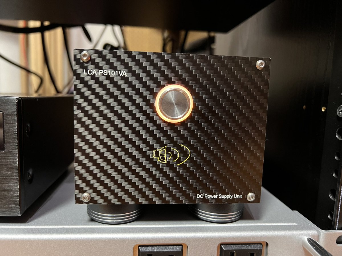 Aki_2071's tweet image. 電源環境を強化するために少し前に下記の2点をmng。
『LCA-PS101VA』
『GPS-SC』
結果、特に中域〜超低域まで音の密度がグッと増してモニター音、音源のクオリティも上がり、個人的には大満足!!
ただまだまだ強化していきたいので、これから様々導入予定…!