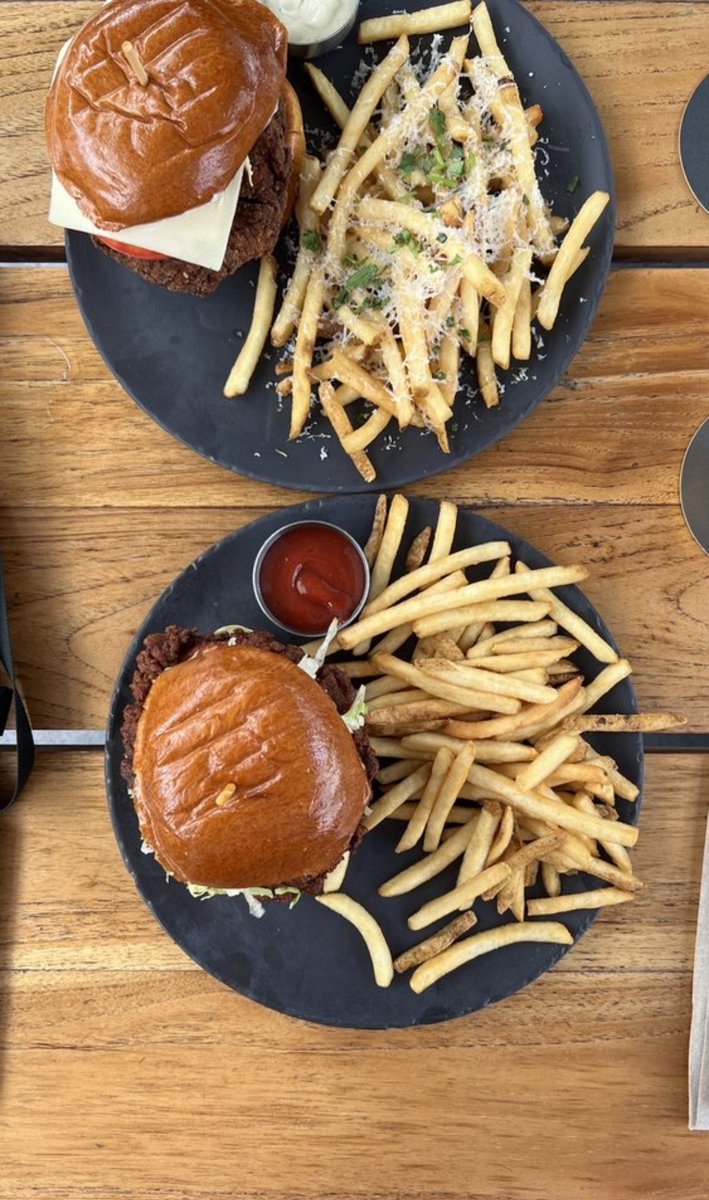 Dinner and drinks #foodblogger #foodie #foodphotography #foodlovers