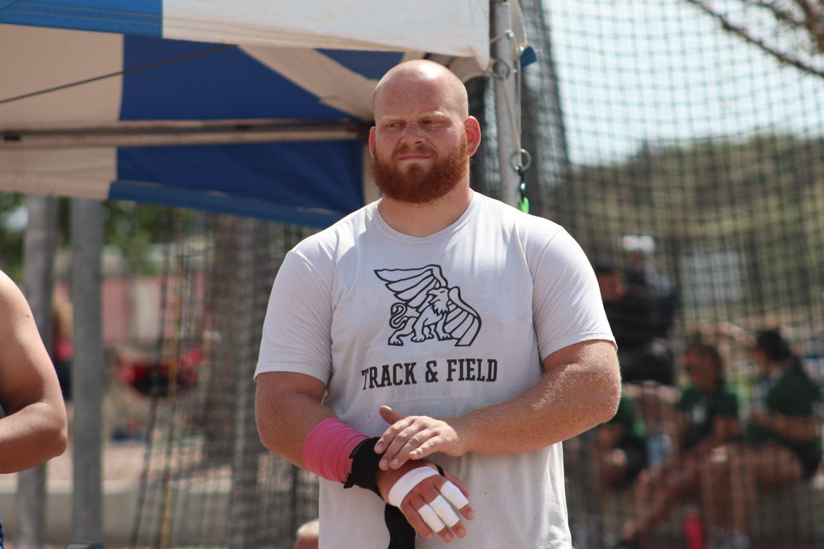 Missouri Western Athletics (@mwsugriffons) on Twitter photo 🎽 RECAP: A pair of All-Americans in the season finale.
<a href="/MwsuTf/">MWSU XC/TF</a>'s Makenzie Garr is a First Team All-American and Lucas Trotter a Second Team All-American in shot put after their efforts in outdoor nationals Saturday.
📰- bit.ly/45wlMUi
#PaintItBlack🔔 | #GriffUp🦅🦁 🎽 RECAP: A pair of All-Americans in the season finale.
<a href="/MwsuTf/">MWSU XC/TF</a>'s Makenzie Garr is a First Team All-American and Lucas Trotter a Second Team All-American in shot put after their efforts in outdoor nationals Saturday.
📰- bit.ly/45wlMUi
#PaintItBlack🔔 | #GriffUp🦅🦁