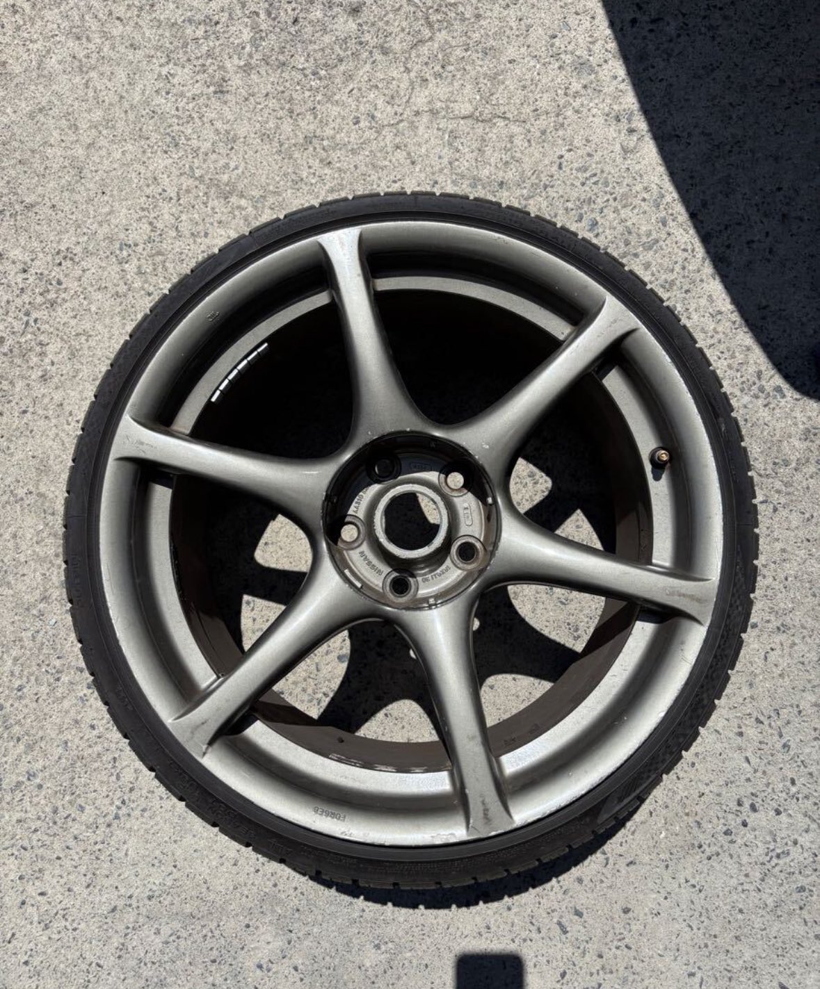 BNR34 R34 GT-R 純正18インチホイール GT-R 希少モデル 日産 BNR34