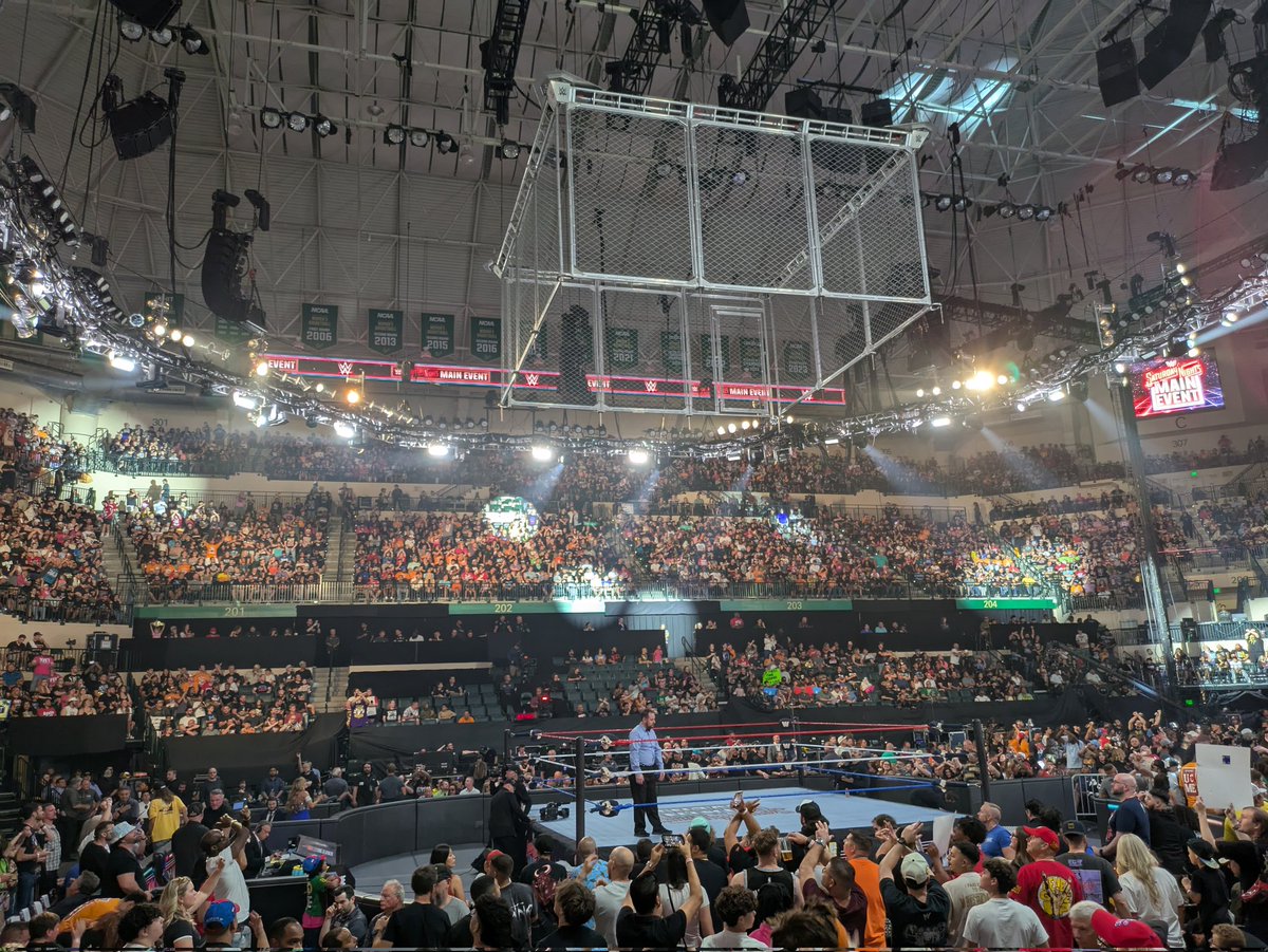 We are in Tampa for #WWESaturdayNightsMainEvent and the logistics have all been terribly orchestrated, but the wrestling has been good!