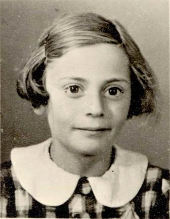 25 May 1933 | Dutch Jewish girl, Sara Knoop, was born in Amsterdam.

She arrived at #Auschwitz on 27 January 1944 and was murdered in a gas chamber right after the selection made by SS doctors.