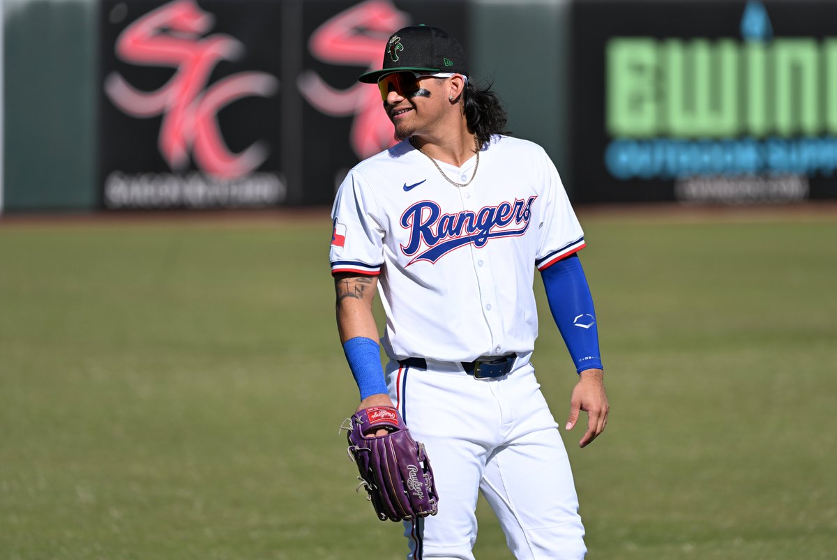 MLB Pipeline (@mlbpipeline) on Twitter photo Outfielder Alejandro Osuna has been called up to make his Major League debut for the #TexasRangers, sources tell <a href="/kennlandry/">kennedi landry</a>.
Scouting report, grades and more on the 22-year-old with a .918 OPS in his eight-game stint at Triple-A: atmlb.com/4kz6i6q Outfielder Alejandro Osuna has been called up to make his Major League debut for the #TexasRangers, sources tell <a href="/kennlandry/">kennedi landry</a>.
Scouting report, grades and more on the 22-year-old with a .918 OPS in his eight-game stint at Triple-A: atmlb.com/4kz6i6q