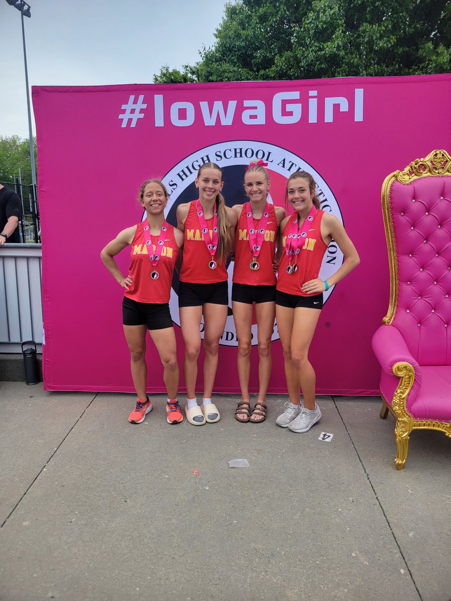 MHS_girlstrack's tweet photo. The 4x400 captures 2nd and breaks their school record yet again with a time of 3:54.11! πββοΈ
Jayda Carnes, Avery Case, Hayden Dietz, Addison Dabroski
#Marion #Wolves #StateTrackAndField #TrackAndField https://t.co/bWMXB94mLW