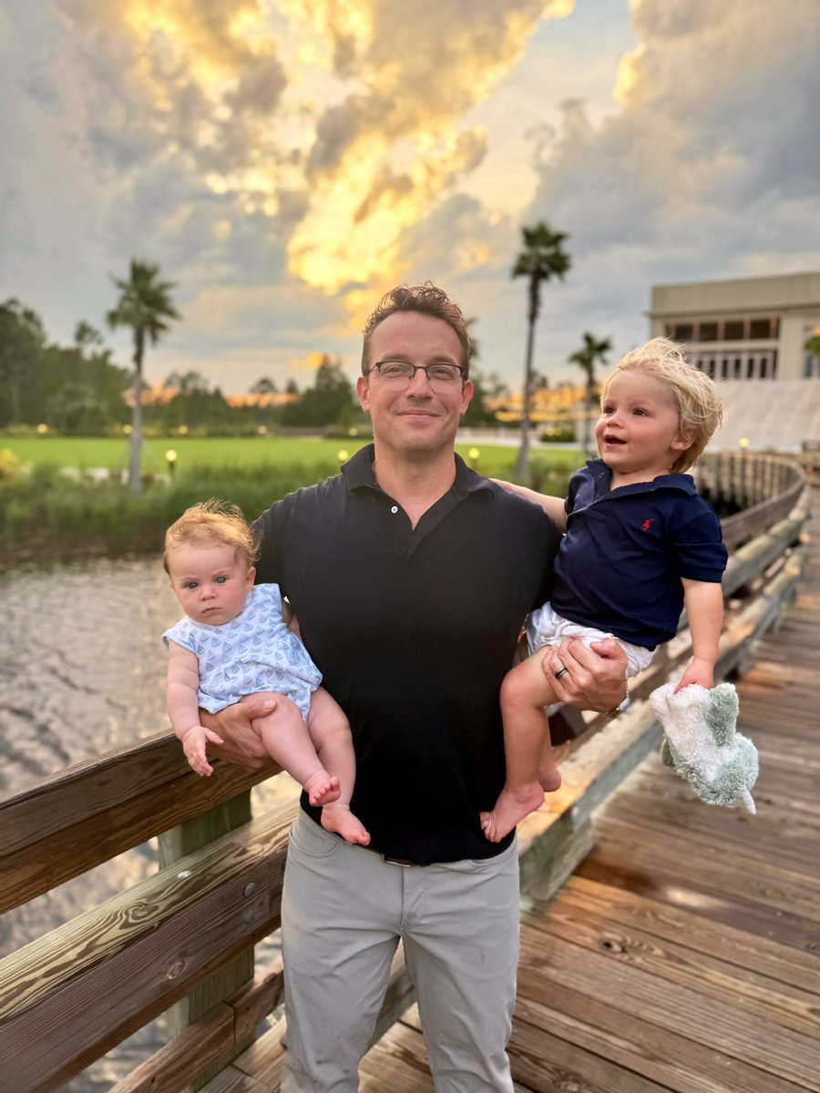 bennyjohnson's tweet photo. My boys 👊🏼🇺🇸 https://t.co/RmPxjUGqje