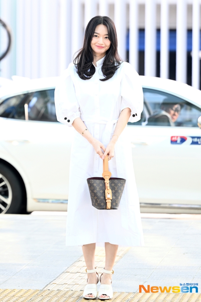 【PHOTO】シン・ミナ、海外スケジュールのためスペインへ出国（動画あり）
kstyle.com/article.ksn?ar…

#シンミナ #신민아