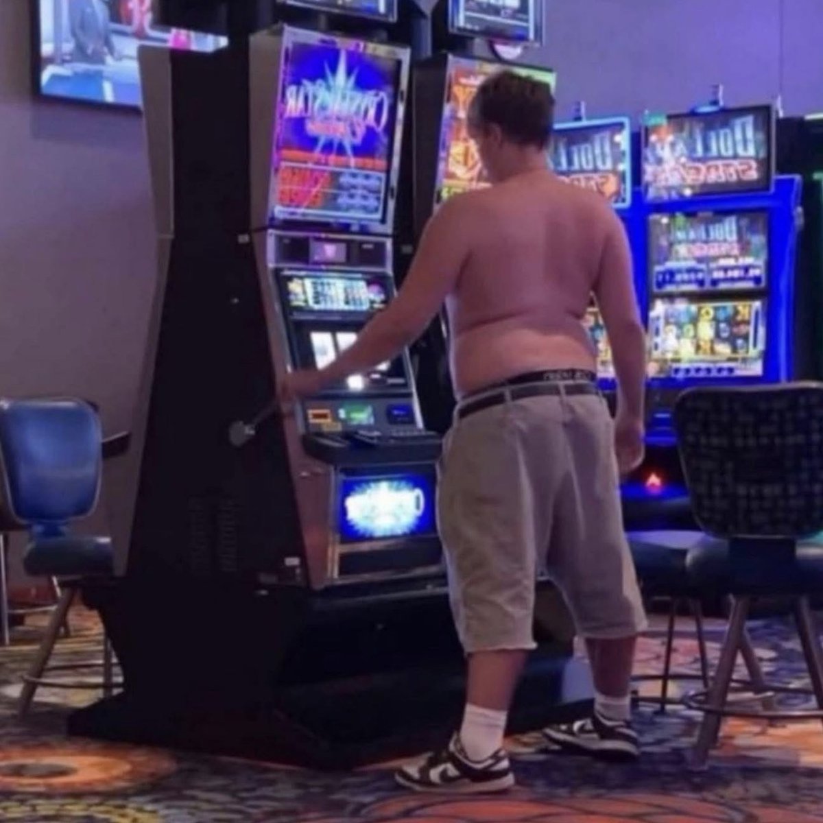 jadanlocklear's tweet image. me tryna flip my $20 into $20k